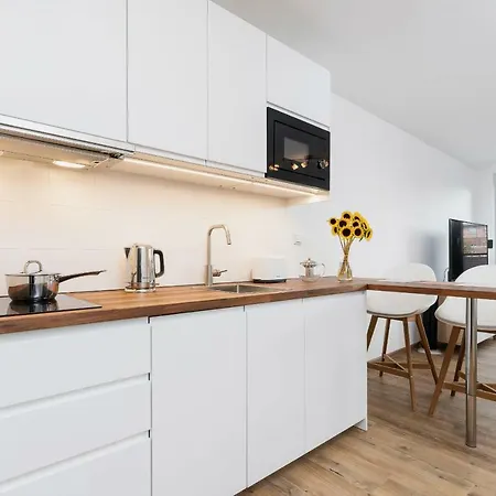 Cracow Mieszczanska By Renters *